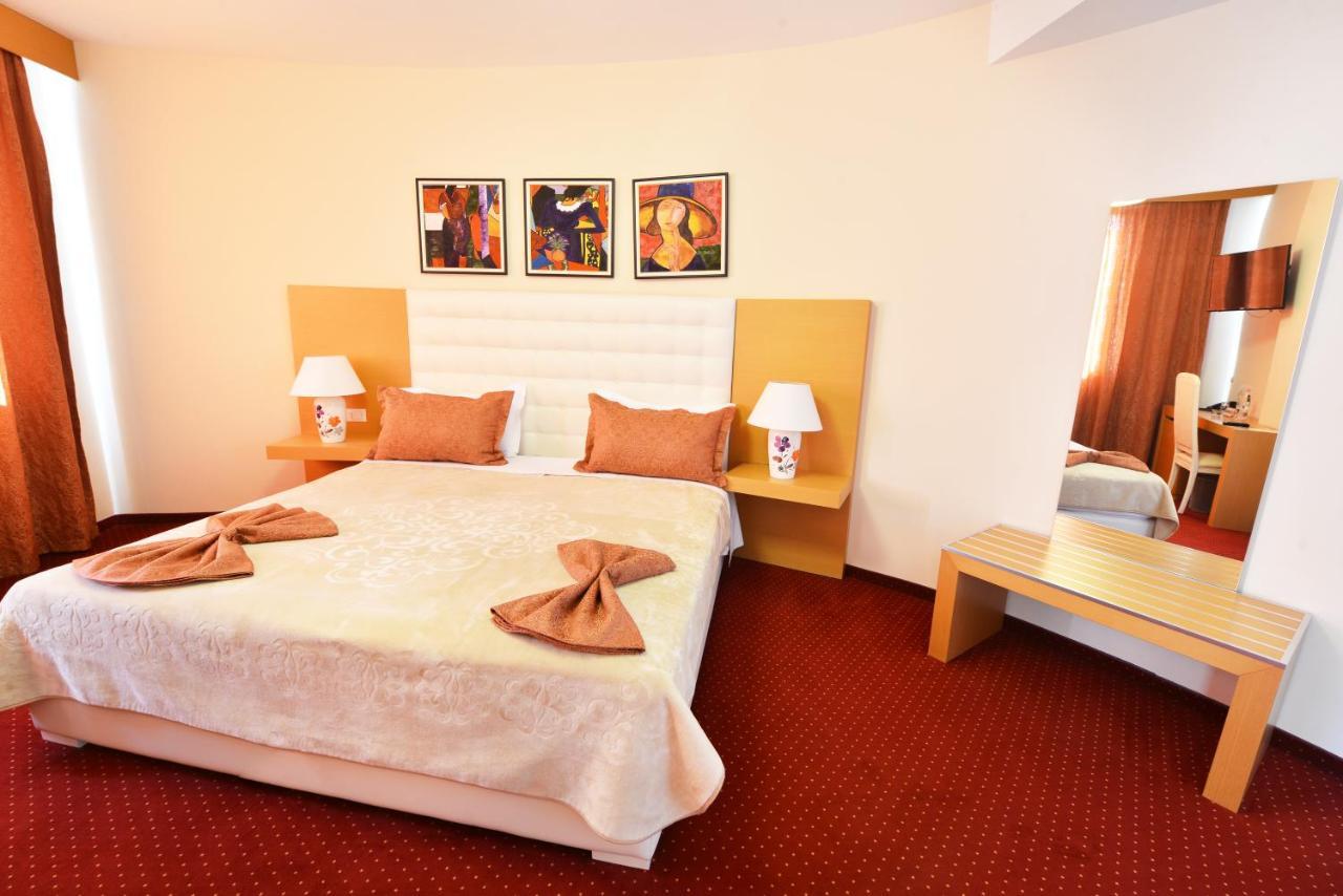 Jolly Hotel เลเจอ ภายนอก รูปภาพ